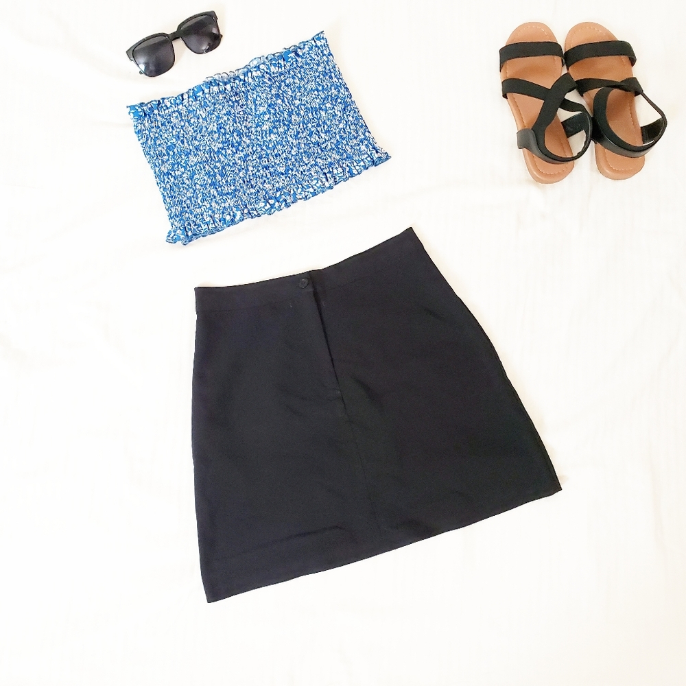 Finesse Black Skirt